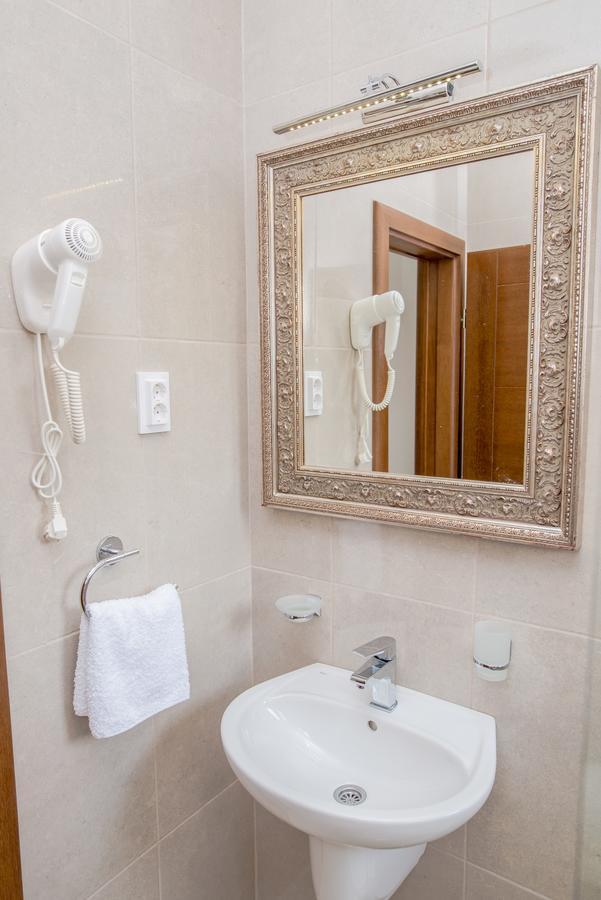 Kristal Apartmani Čanj Dış mekan fotoğraf